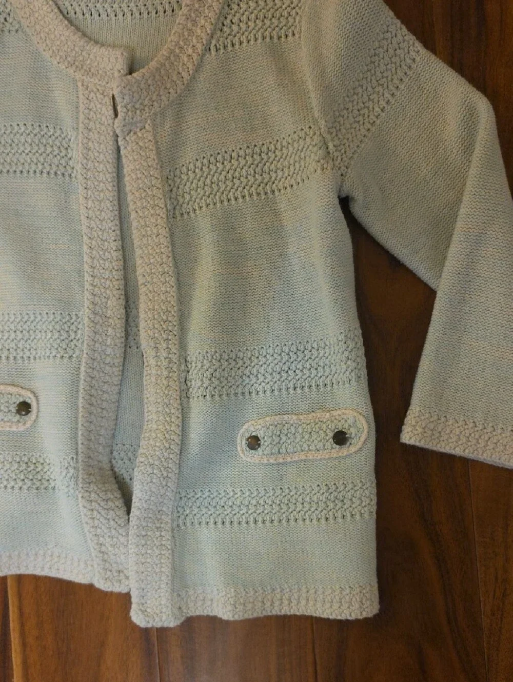 CAbi mint green
